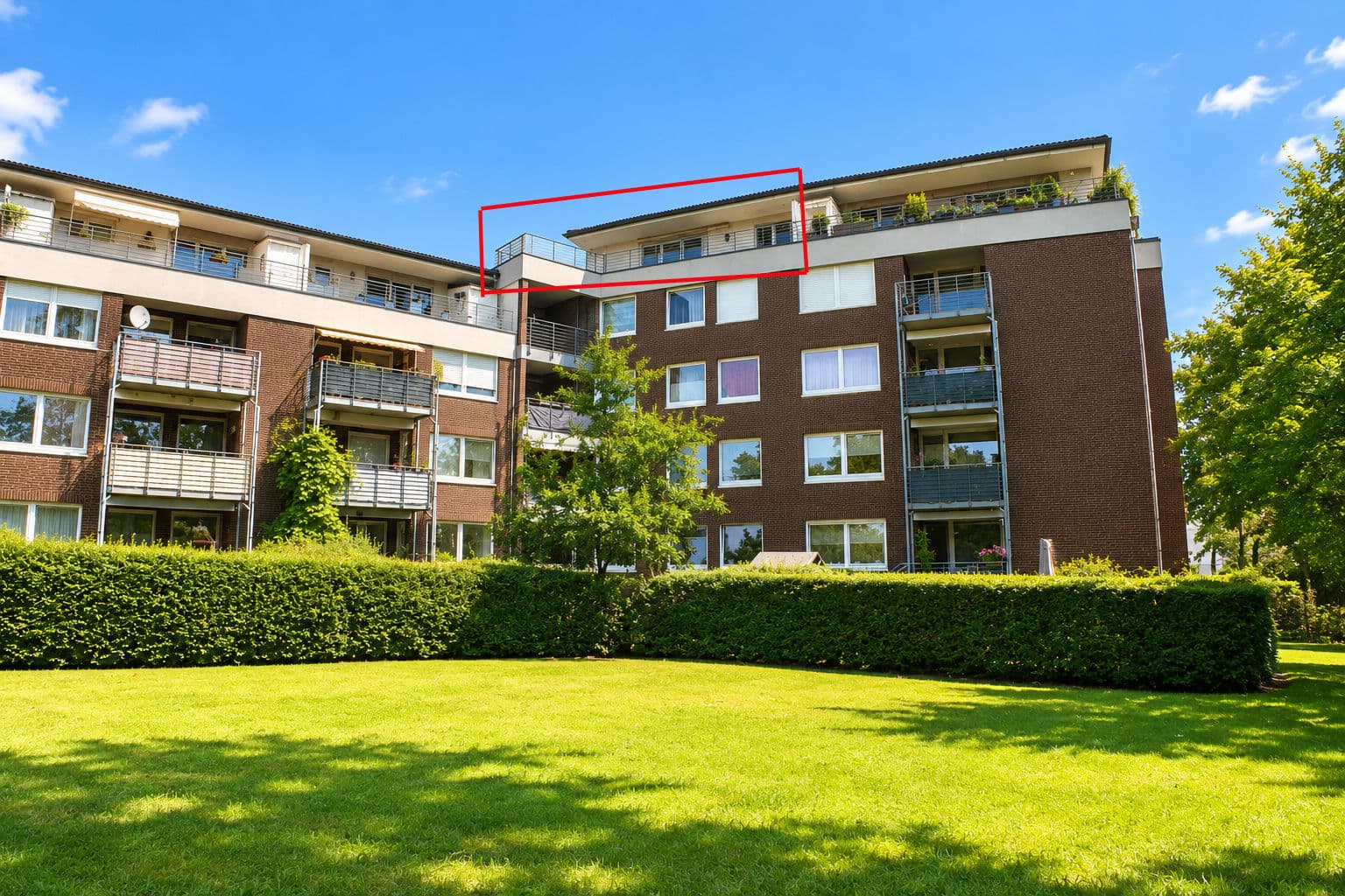 Über den Dächern von Hamburg-Lohbrügge - Penthouse mit großzügiger Dachterrasse