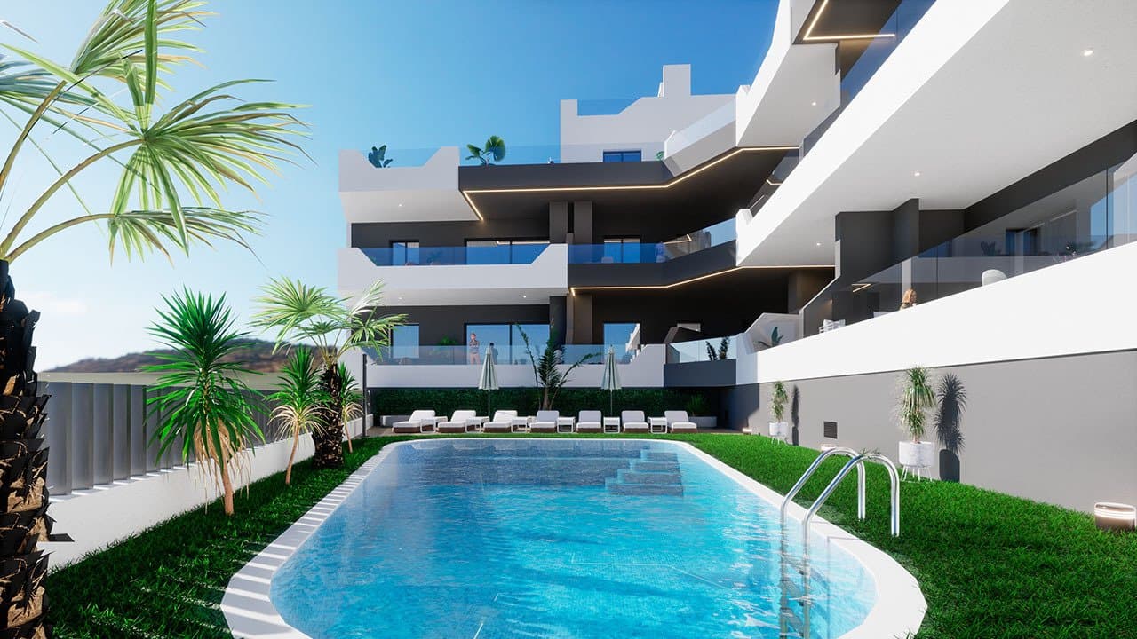 Appartements mit 2 Schlafzimmern, 2 Bädern, Einbauküchen mit Elektrogeräten und Gemeinschaftspool