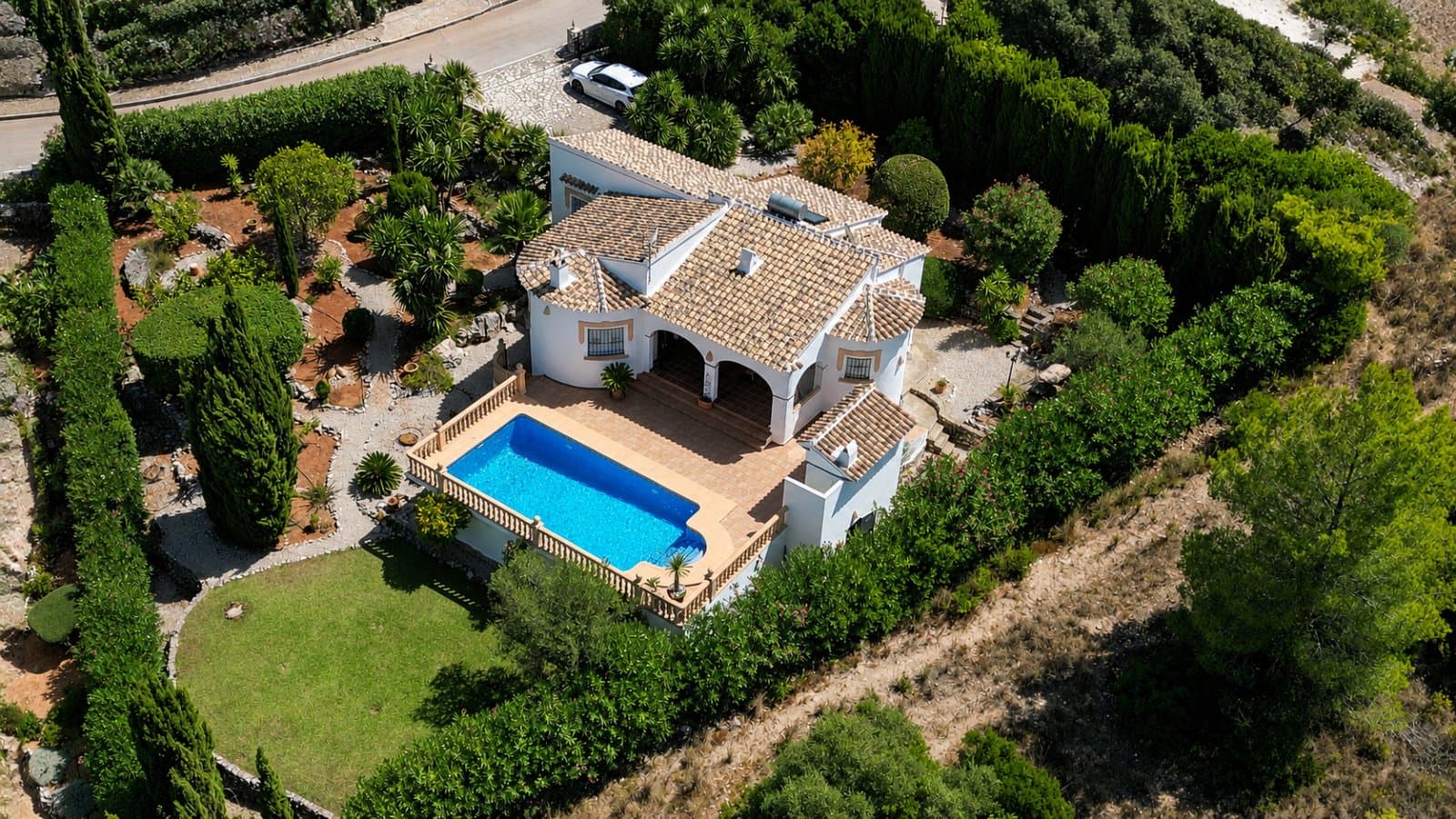 Mediterrane Traumvilla mit Meerblick, Pool und Heizung in ruhiger Lage von Ràfol de Almúnia
