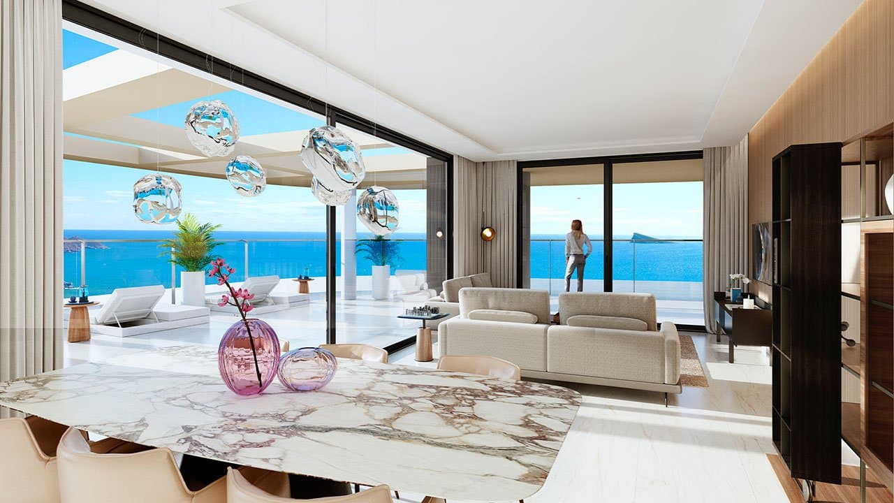 Wohnungen mit 4 Schlafzimmern, 3 Bädern, Klimaanlage, Fußbodenheizung in der ganzen Wohnung, Kfz-Stellplatz und Meerblick nur 100 m vom Strand