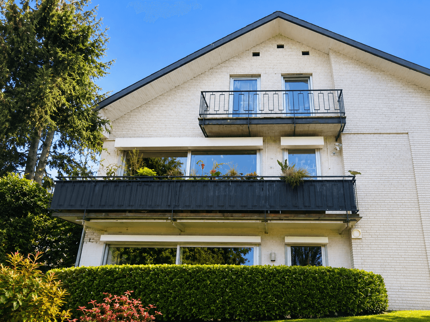 Urban, ruhig, grün - stilvolle Wohnung in Düsseldorf-Mörsenbroich