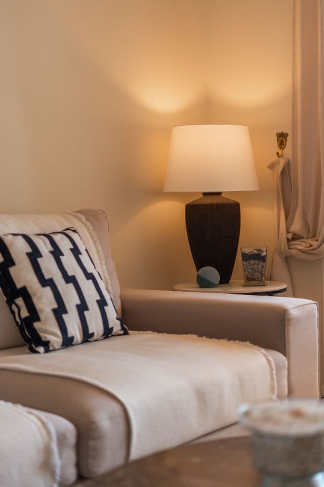 Exklusives Apartment mit Meerblick in Elviria Hills, Marbella Ost